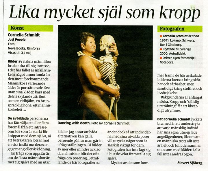 Copy art Review on newpaper Corren